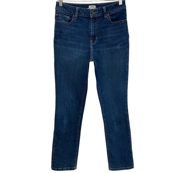 L.L. Bean High-Rise Classic Fit Straight Leg Women’s Jeans - Size: 2 Regular - Picture 5 of 17